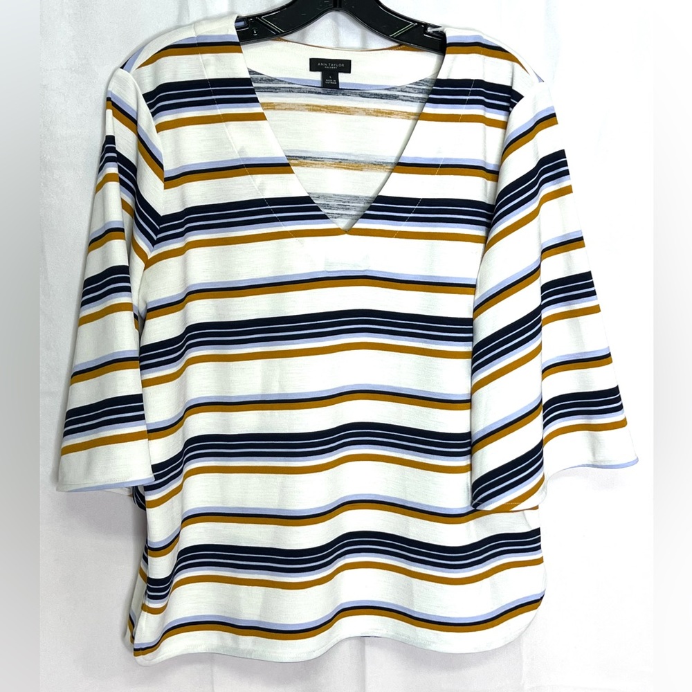 Ann Taylor Factory Women's 3/4 Sleeve Beige Striped V Neck Shirt Top Size large